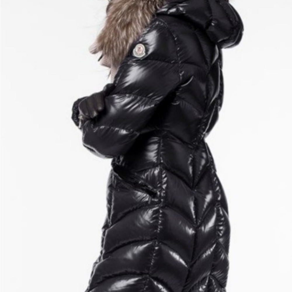 Lightly used! Moncler Glossy Black Puffer Coat with fox Fur removable trim.